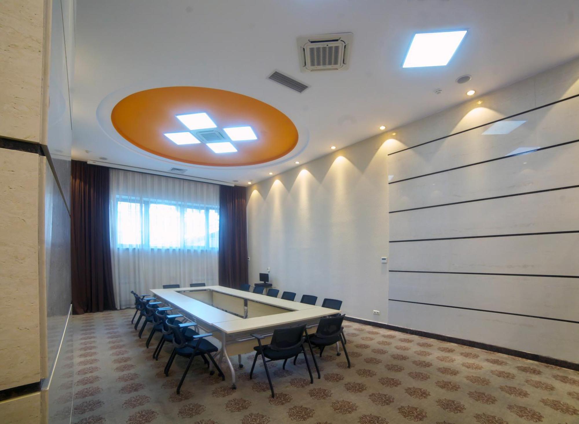 Grand Voyage Hotel Almatî Exterior foto