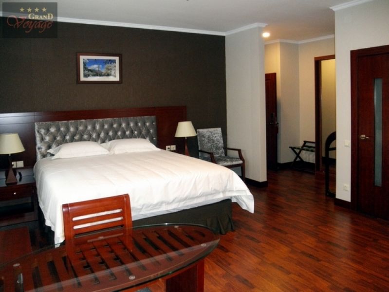 Grand Voyage Hotel Almatî Exterior foto